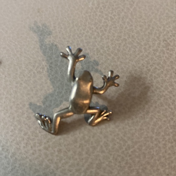 Pewter Dan Forth Pewter lapel pin  brooch tie tack - Picture 1 of 4